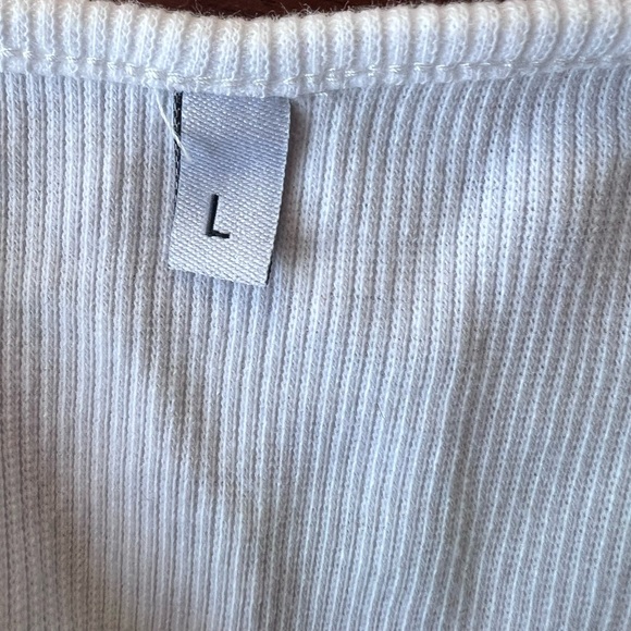 White Long Sleeve 'Babe' Bodysuit Size L - Picture 4 of 4